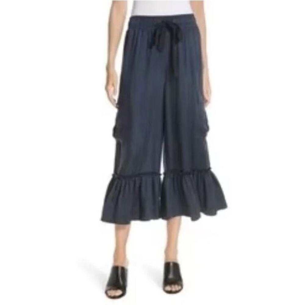 Ruffle-Hem Wide Leg Cropped Pants in Dark Navy